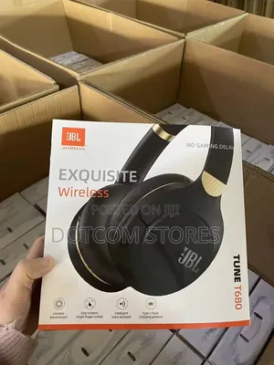 JBL Exquisite Wireless Tune T680" Headphone Box