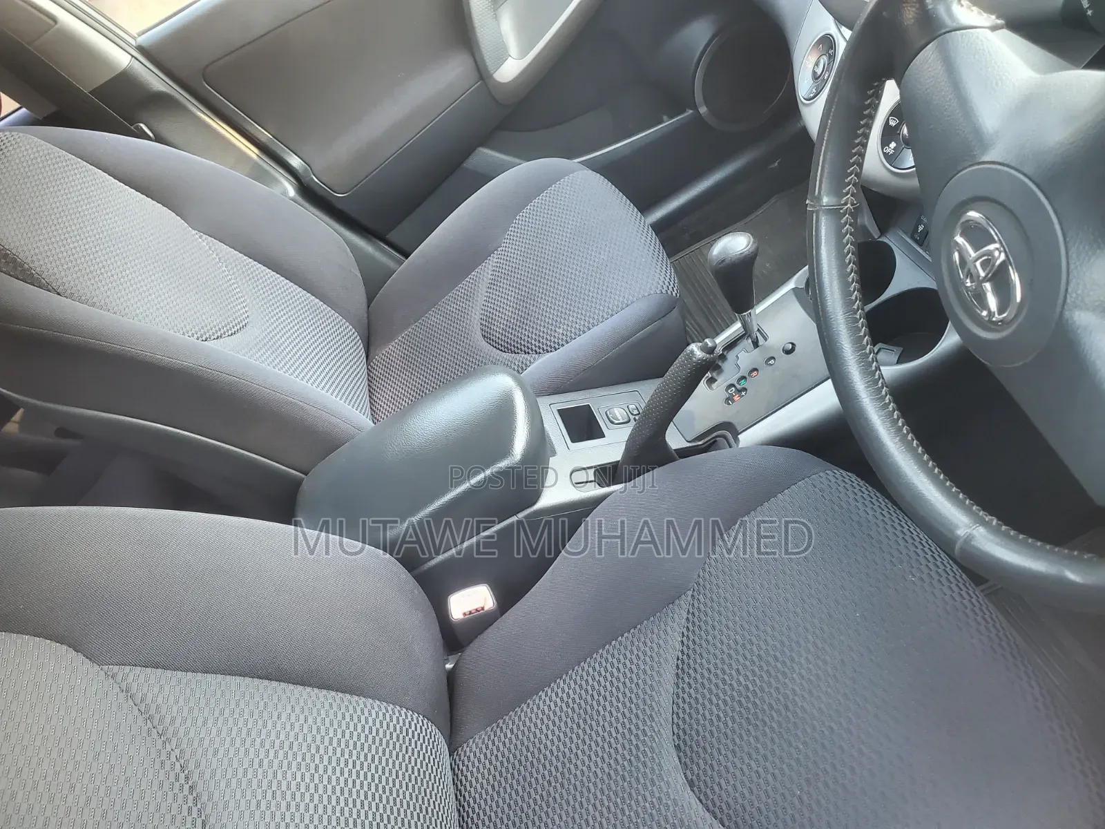 Toyota RAV4 2010 Gray