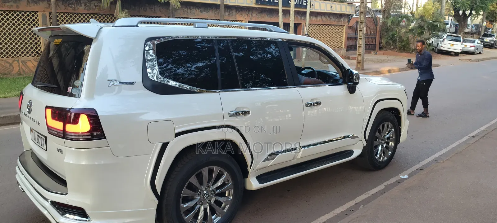 Toyota Land Cruiser 2024 White