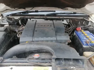 Mitsubishi Pajero 2004 White