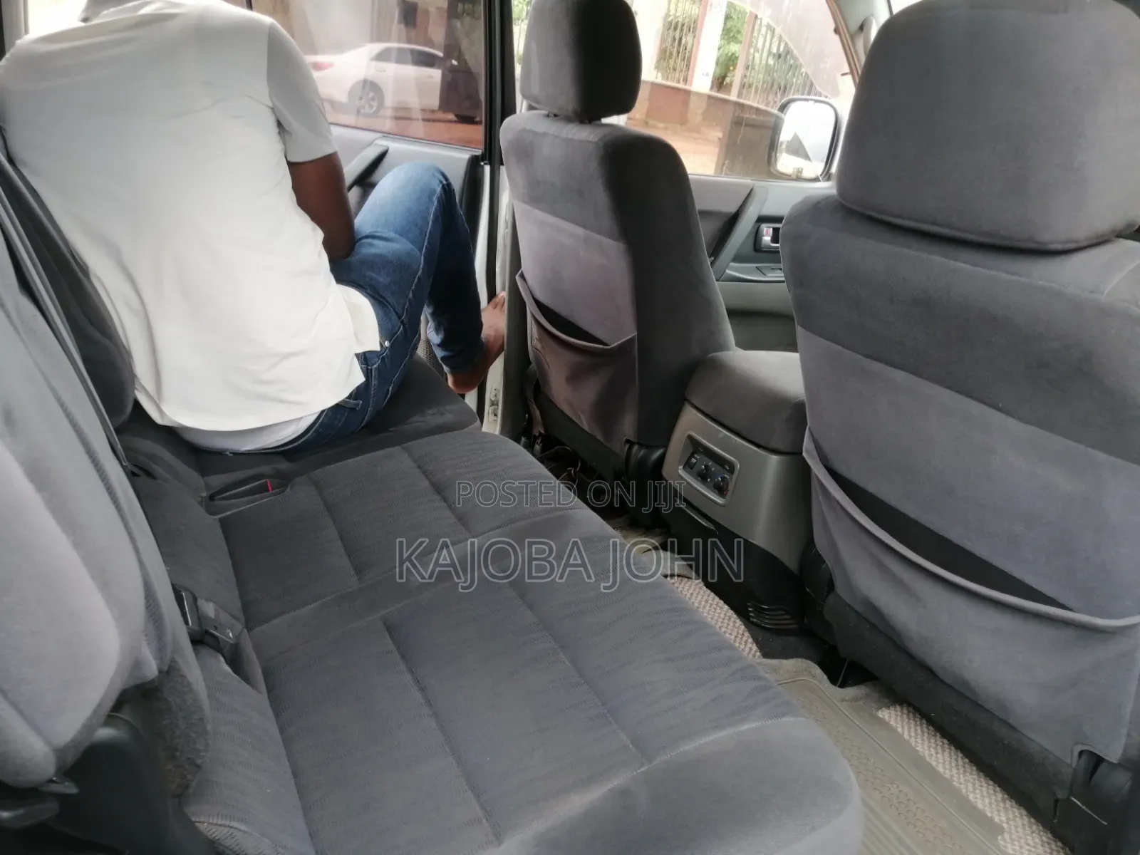 Mitsubishi Pajero 2004 White