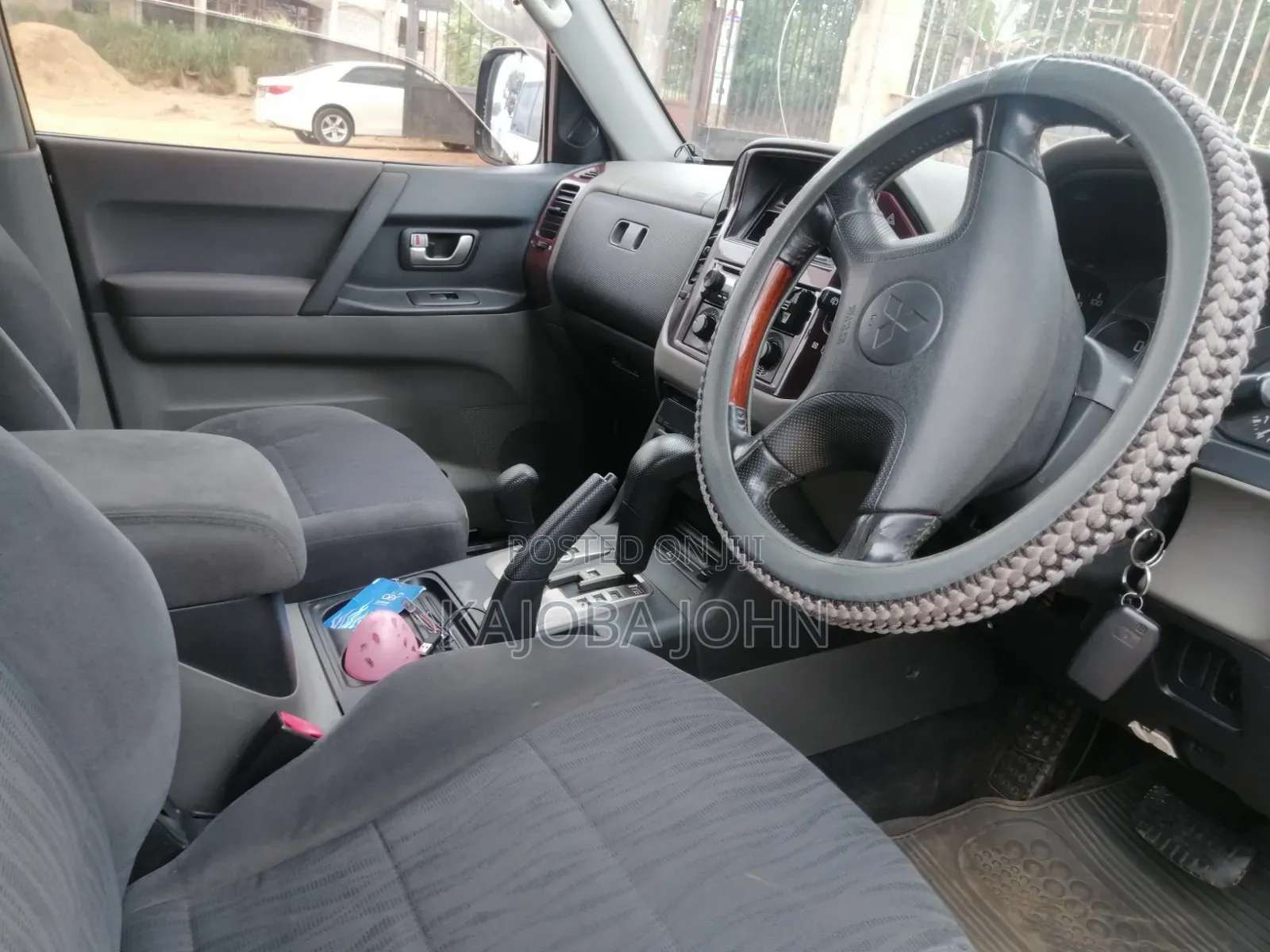 Mitsubishi Pajero 2004 White