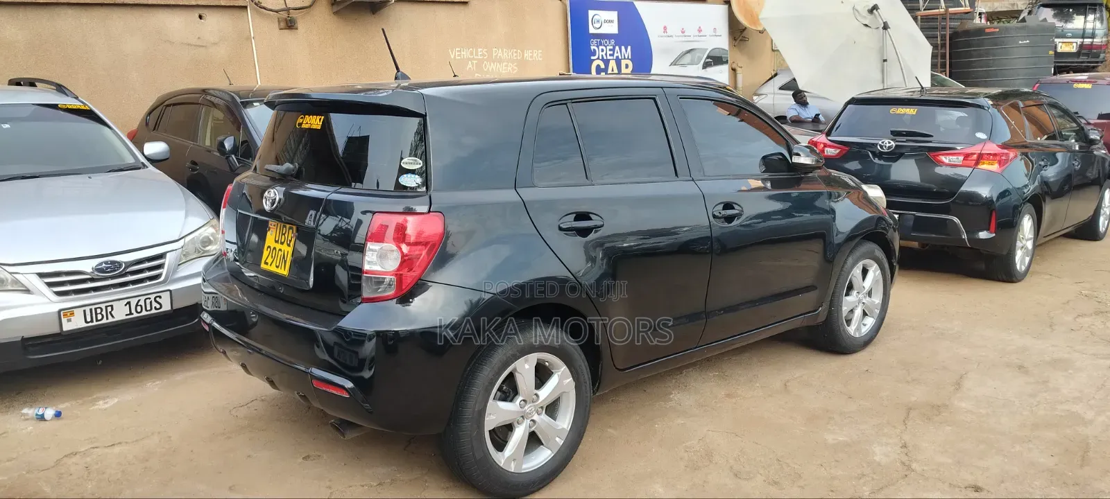 Toyota IST 2011 Black