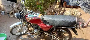 Bajaj Boxer 2018 Red