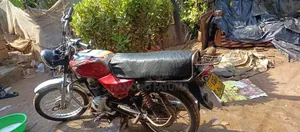 Bajaj Boxer 2018 Red