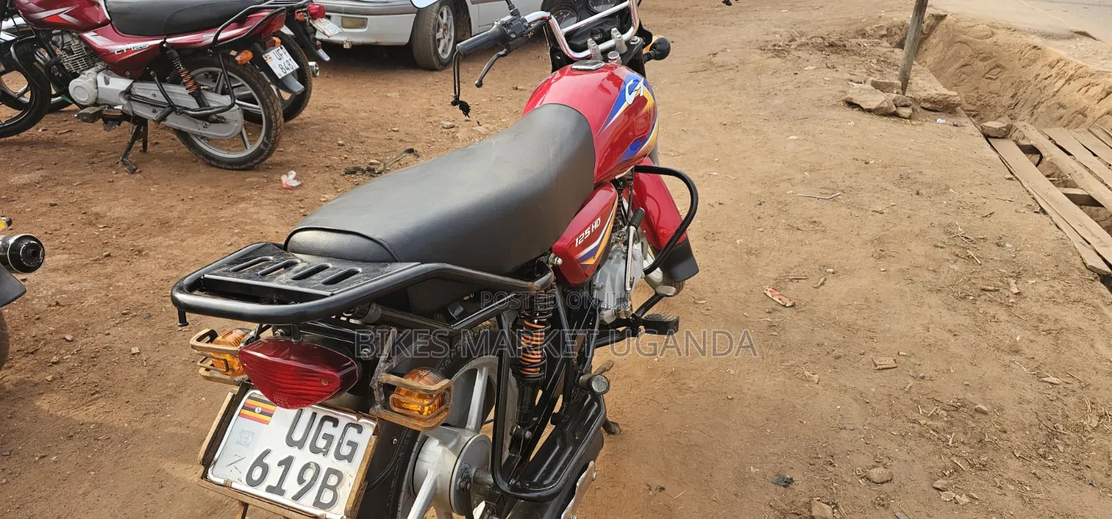 Bajaj CT 125X 2025 Red