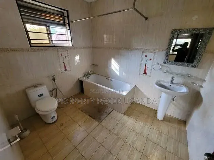 3bdrm Apartment in Ntinda, Nakawa for rent