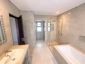 5bdrm Duplex in Naguru, Nakawa for rent