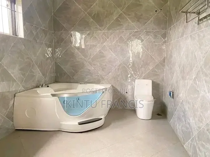 4bdrm House in Standalone Ntinda, Central Division for rent