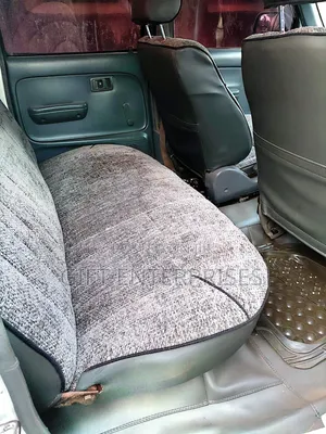 Toyota Hilux 1998 White