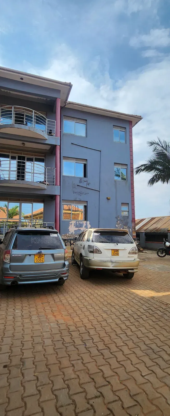 Furnished 20bdrm Apartment in Najera Estate, Central Division for sale