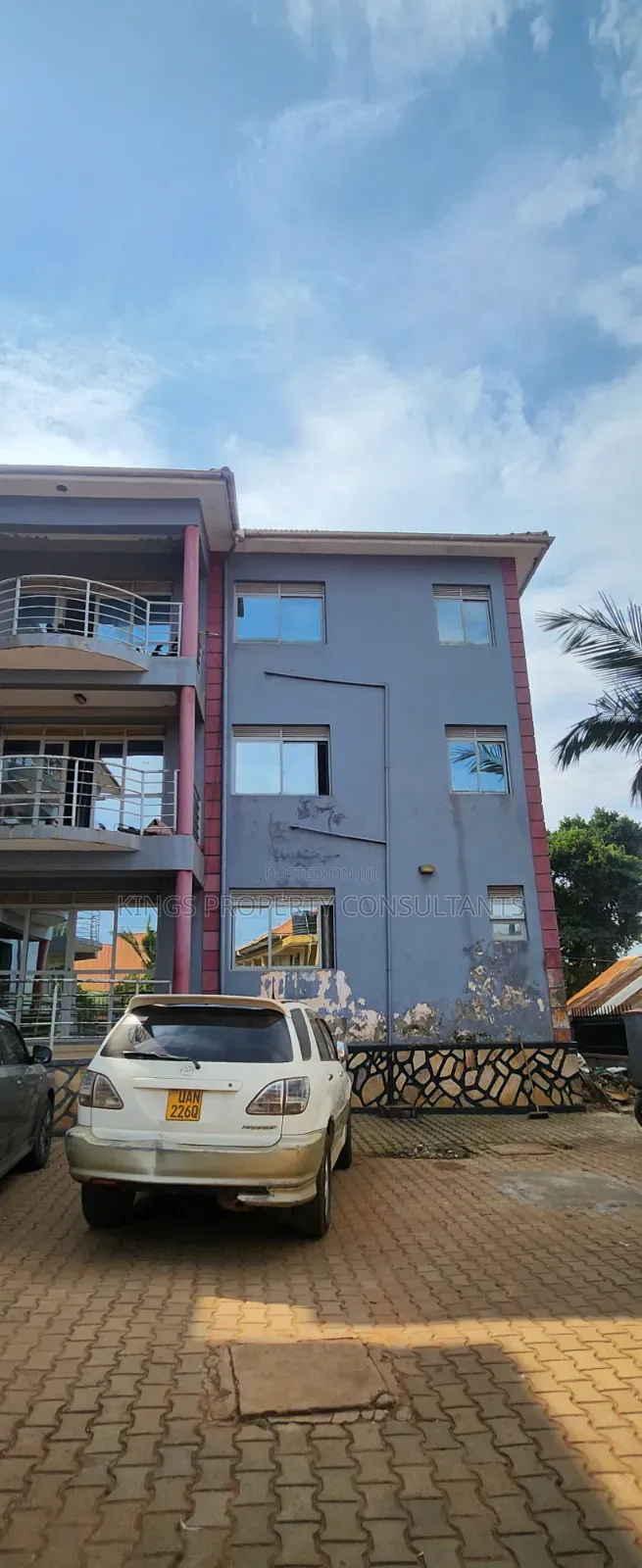 Furnished 20bdrm Apartment in Najera Estate, Central Division for sale