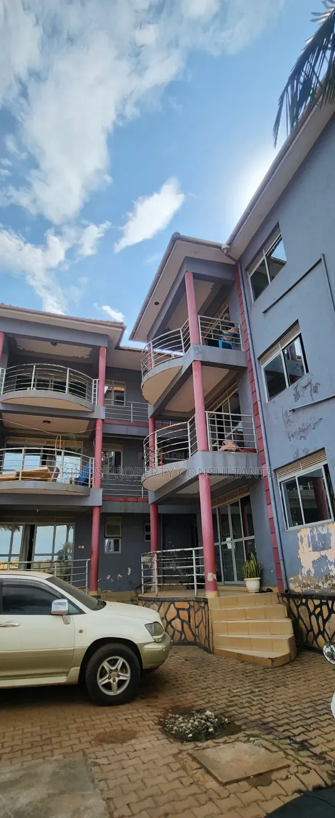 Furnished 20bdrm Apartment in Najera Estate, Central Division for sale