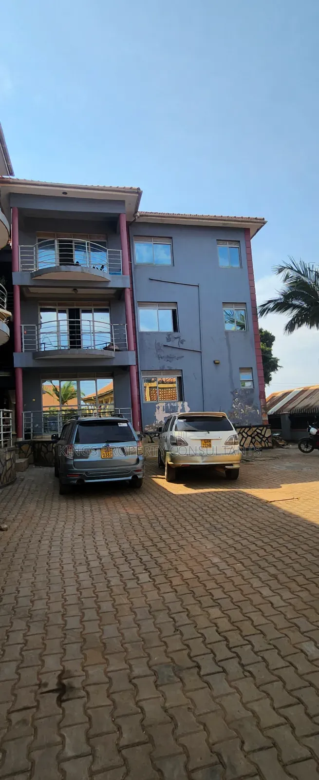 Furnished 20bdrm Apartment in Najera Estate, Central Division for sale