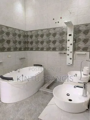 5bdrm House in Standalone Ntinda, Central Division for rent