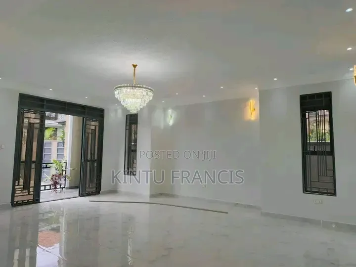 5bdrm House in Standalone Ntinda, Central Division for rent