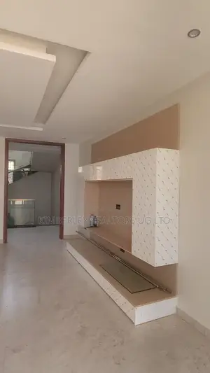 6bdrm House in Division A for sale