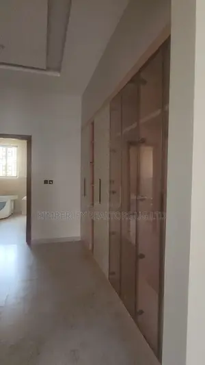 6bdrm House in Division A for sale