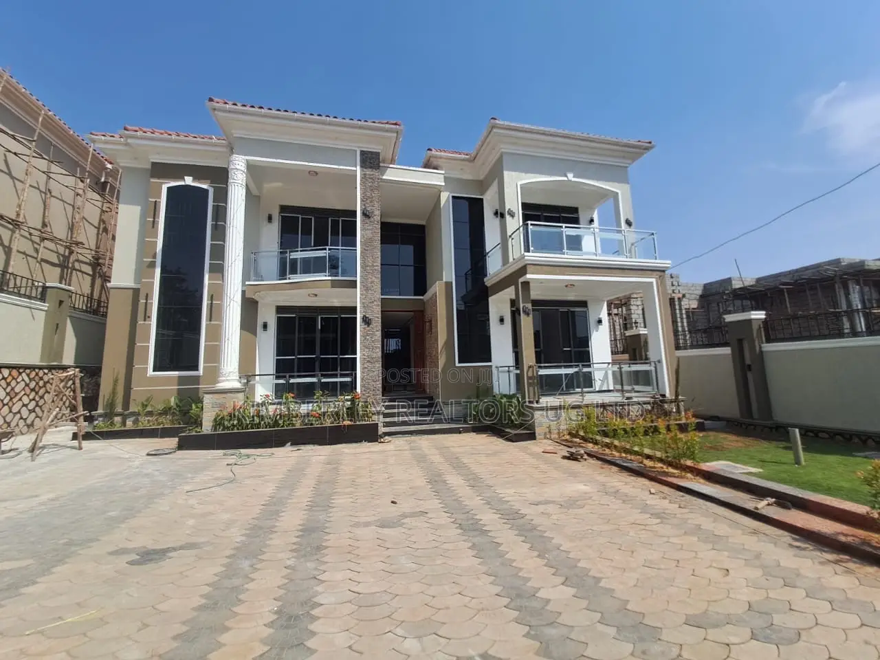 5bdrm House in Kira for sale