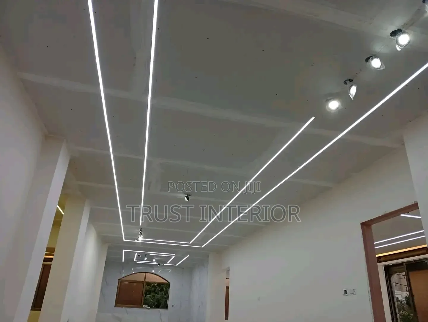 Elegant Gypsum Ceiling Makers 6802