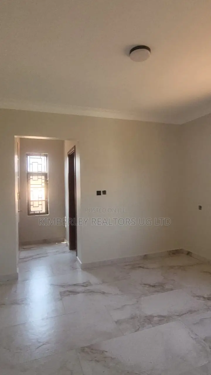 6bdrm House in Division A for sale
