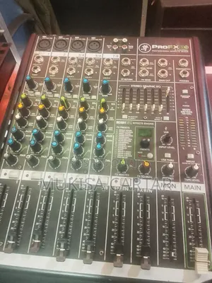 Mackie Profx8v2