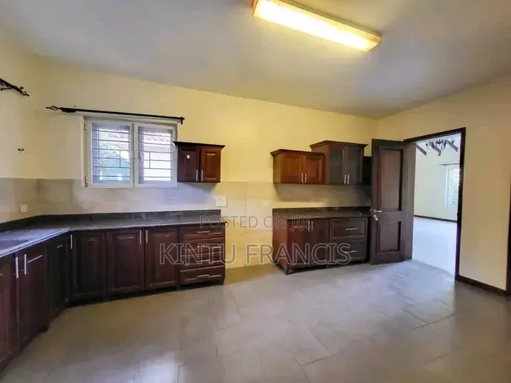 3bdrm House in Standalone Kisaasi, Central Division for rent