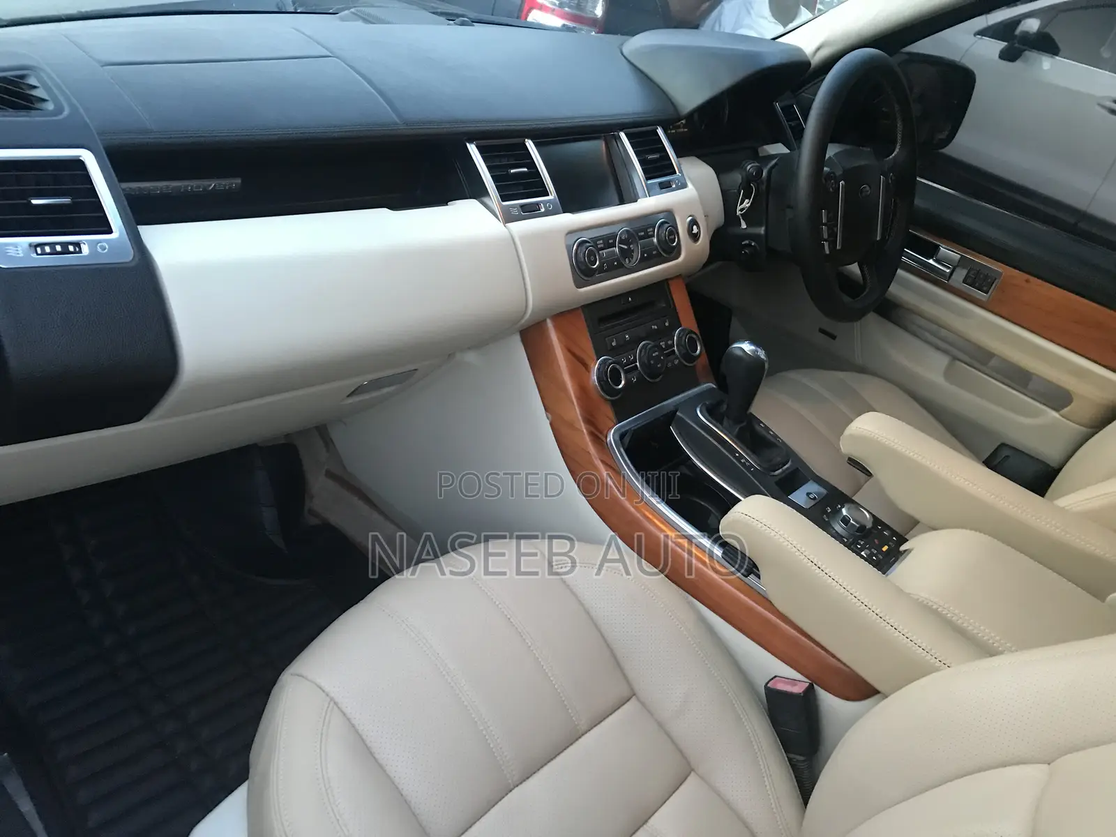 Land Rover Range Rover Sport 2010 Black