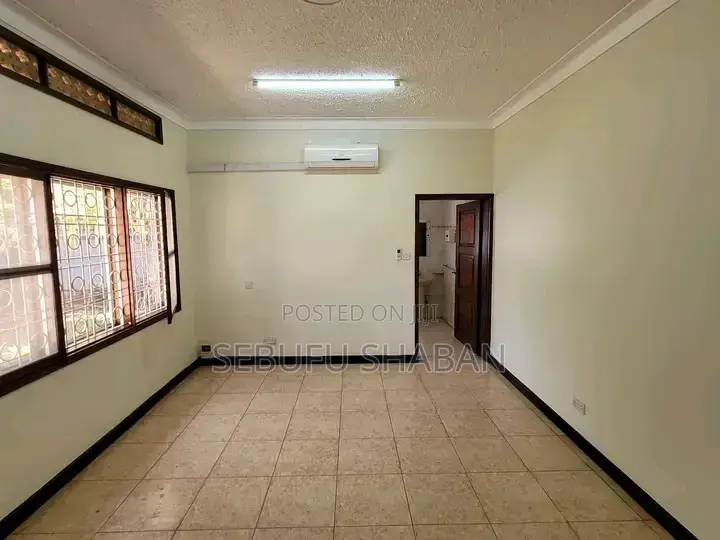 3bdrm House in Standalone Kisaasi, Central Division for rent