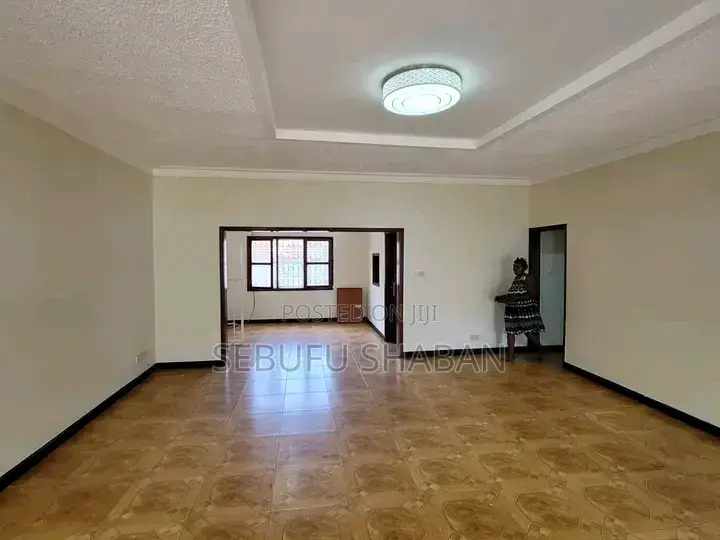 3bdrm House in Standalone Kisaasi, Central Division for rent