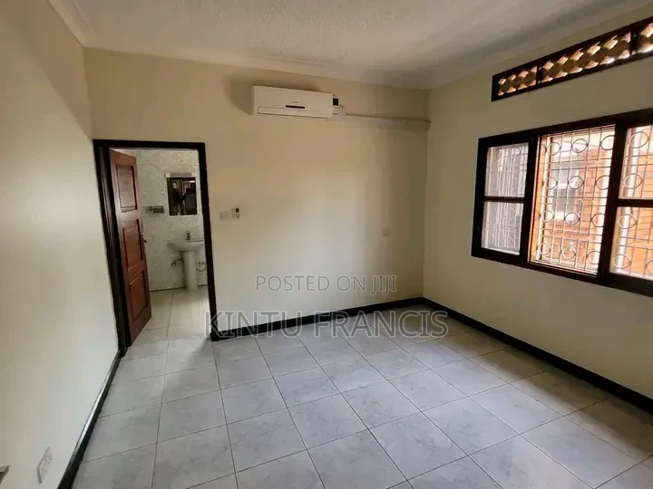3bdrm House in Standalone Kisaasi, Central Division for rent