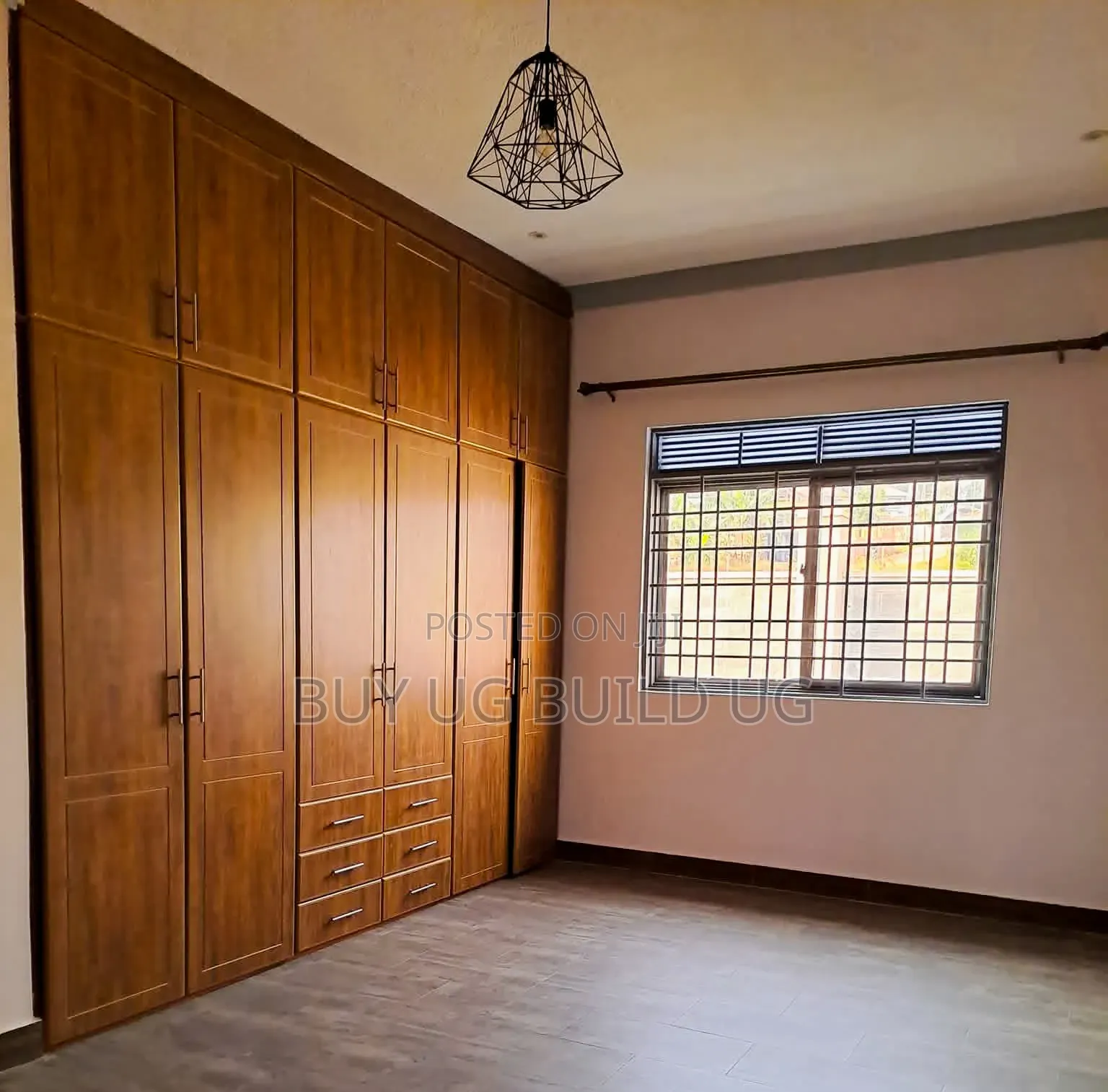 2bdrm Apartment in Kiwatule Kampala, Central Division for rent