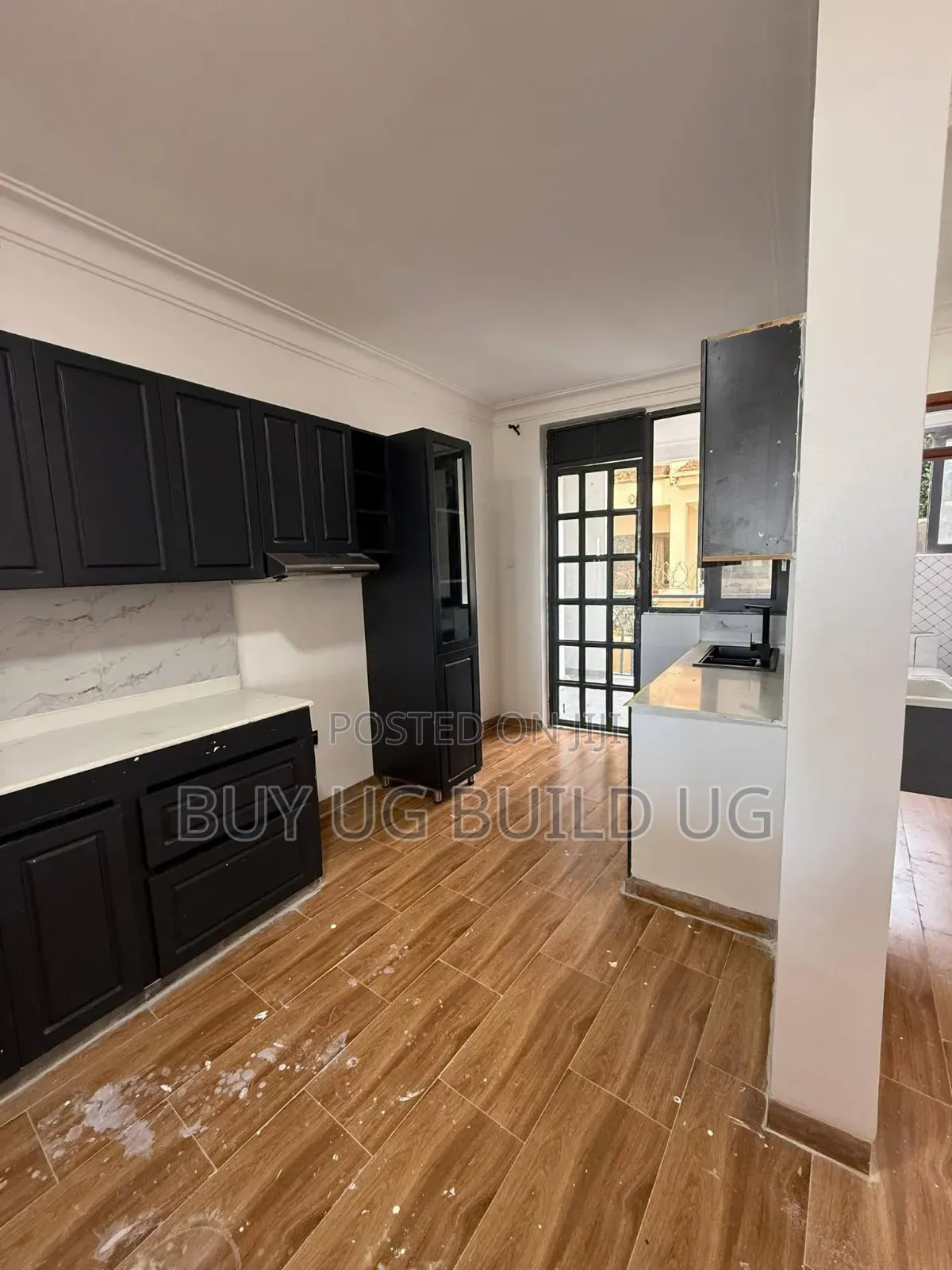 3bdrm Apartment in Kisaasi Kampala, Central Division for rent