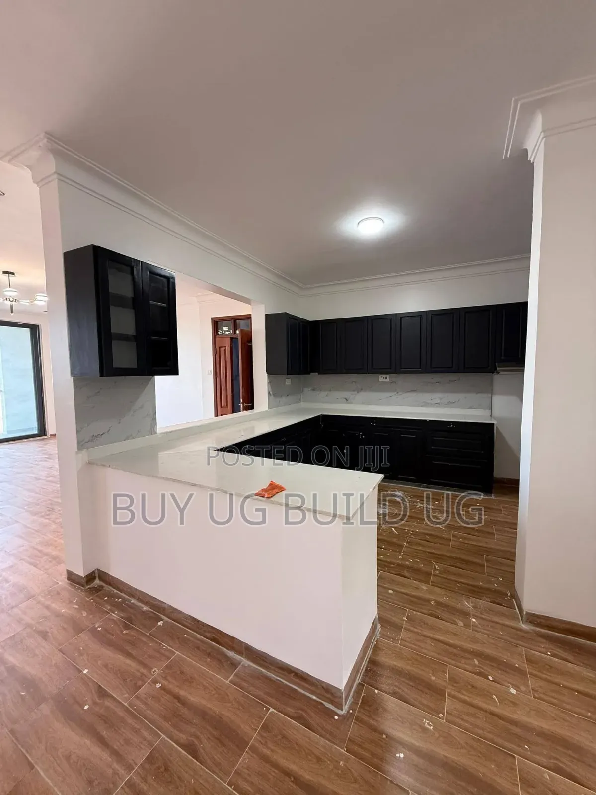 3bdrm Apartment in Kisaasi Kampala, Central Division for rent