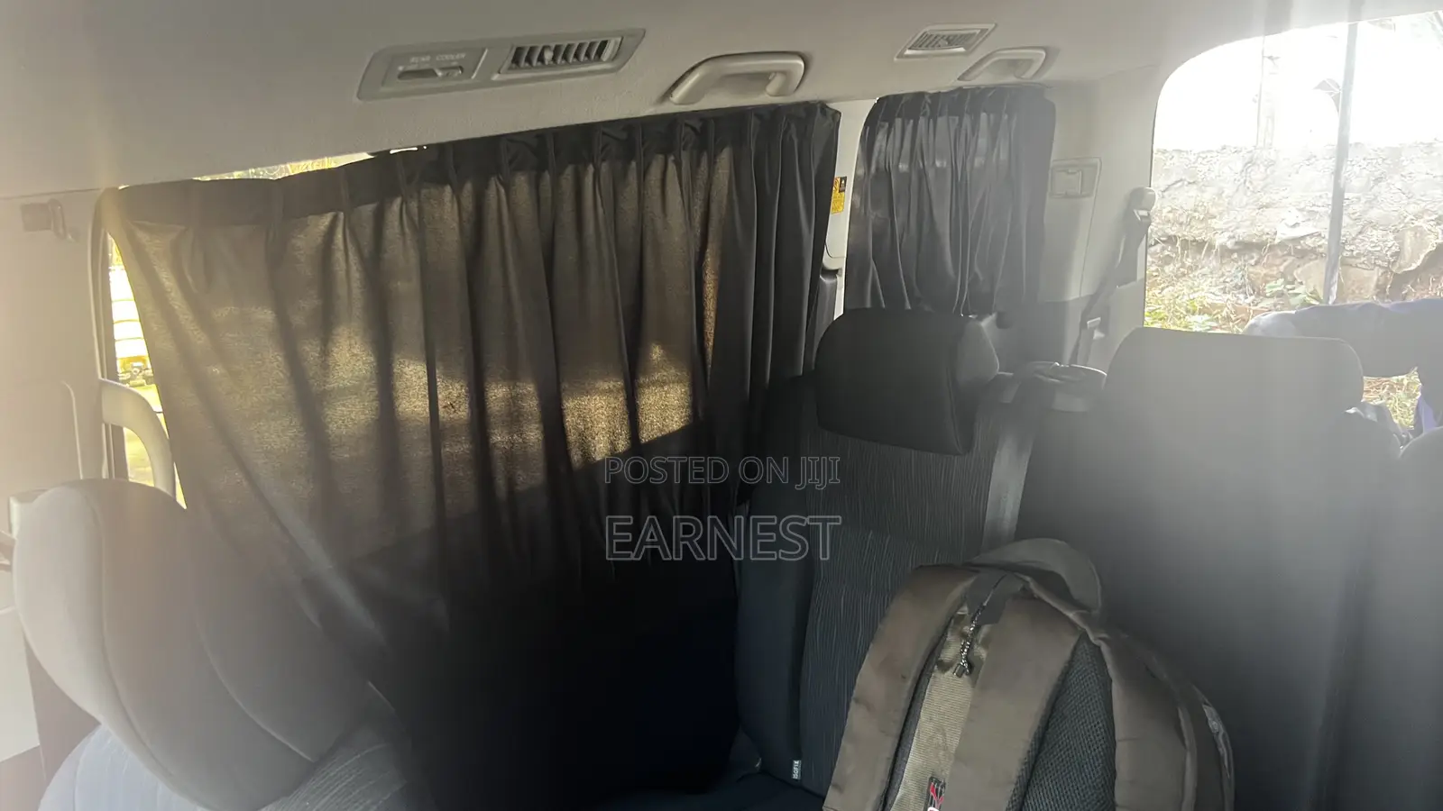 Toyota Noah 2.0 143hp FWD (8 Seater) 2013 Black