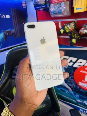 Apple iPhone 8 Plus 64 GB White