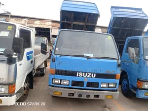 Isuzu Elf Tipper 4BE1