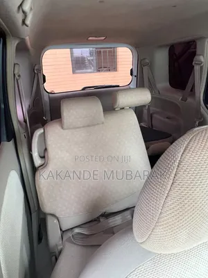 Toyota Sienta 2010 White