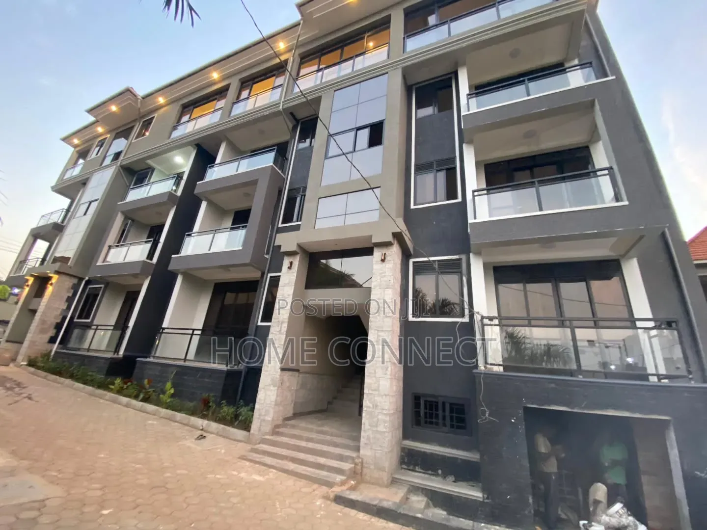2bdrm Apartment in Komamboga, Central Division for rent