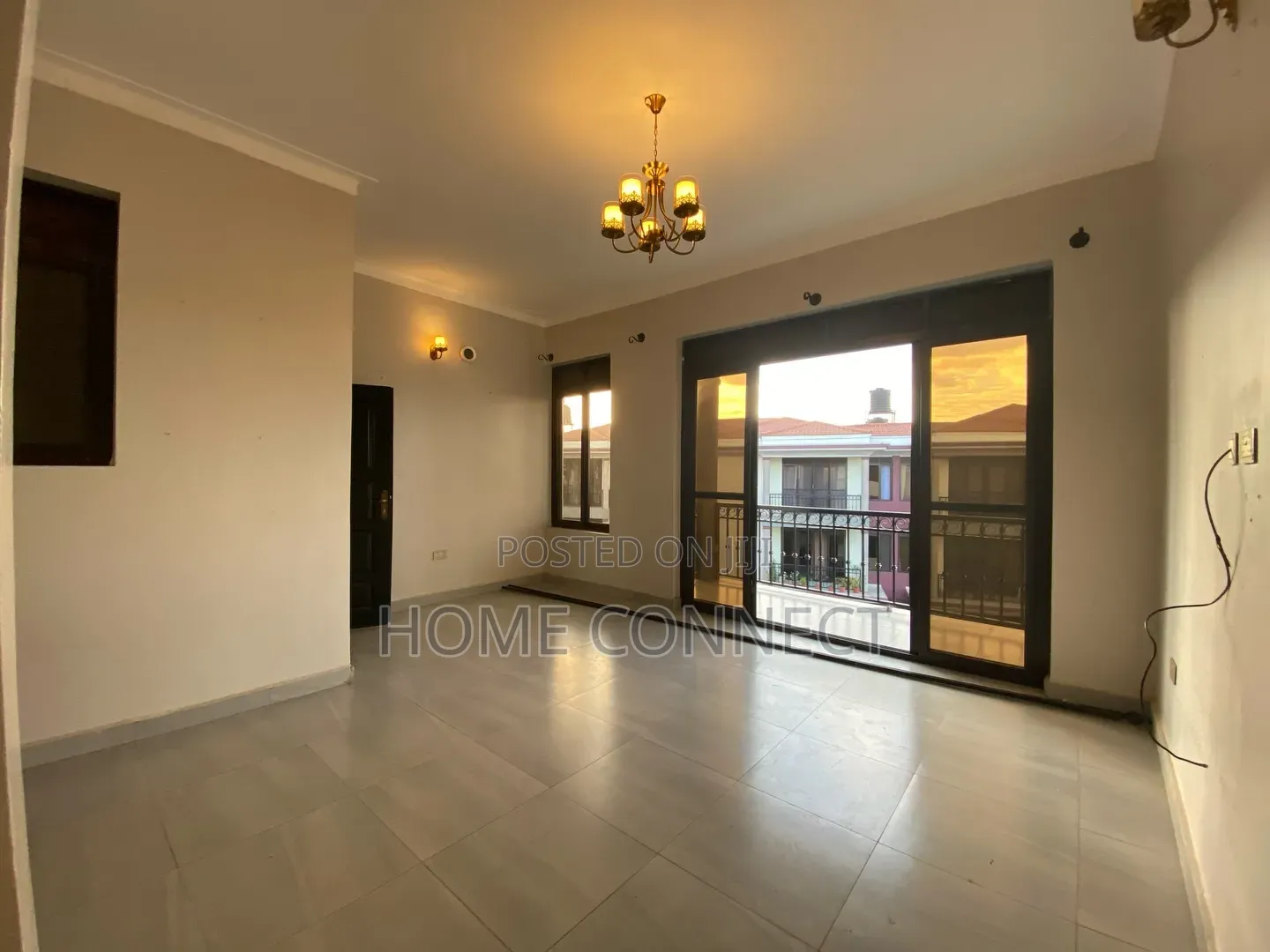 3bdrm Apartment in Muyenga, Central Division for rent