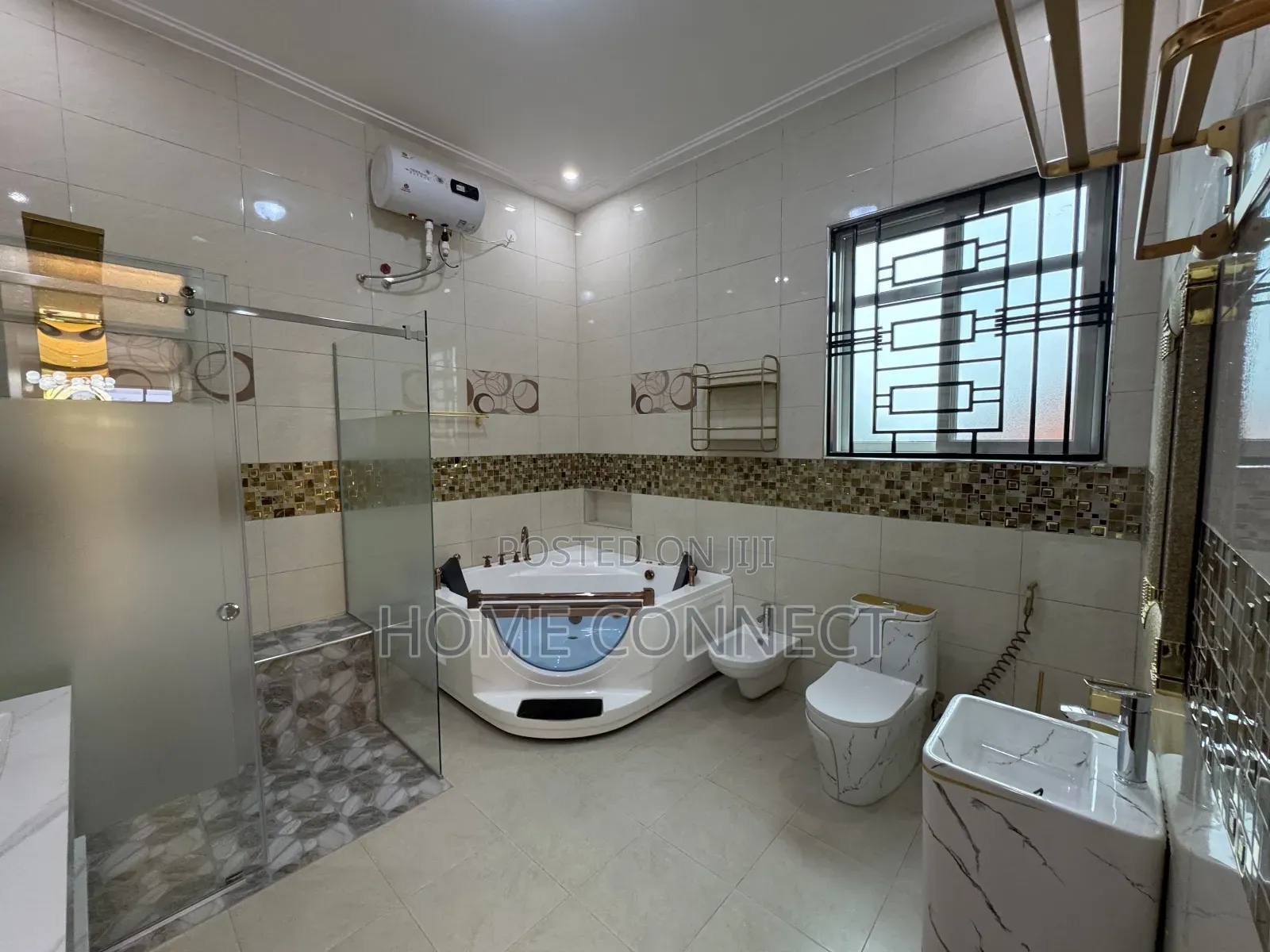 6bdrm Duplex in Lubowa, Central Division for sale