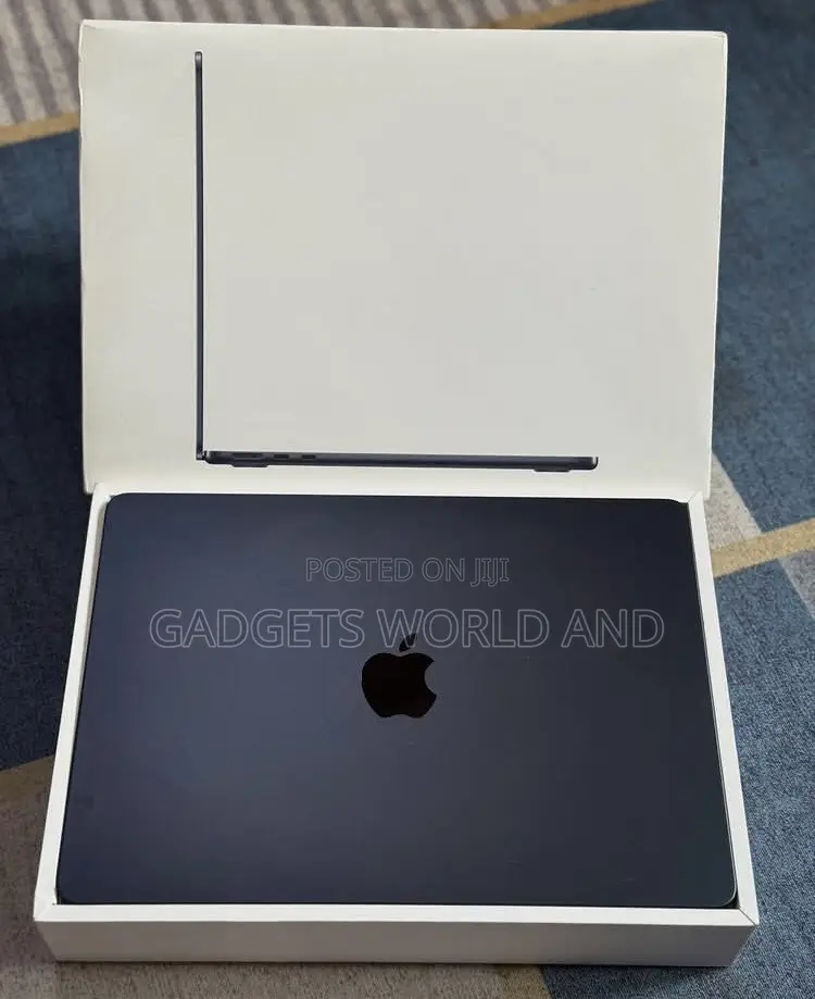 New Laptop Apple MacBook Air 16GB Apple M3 SSD 256GB