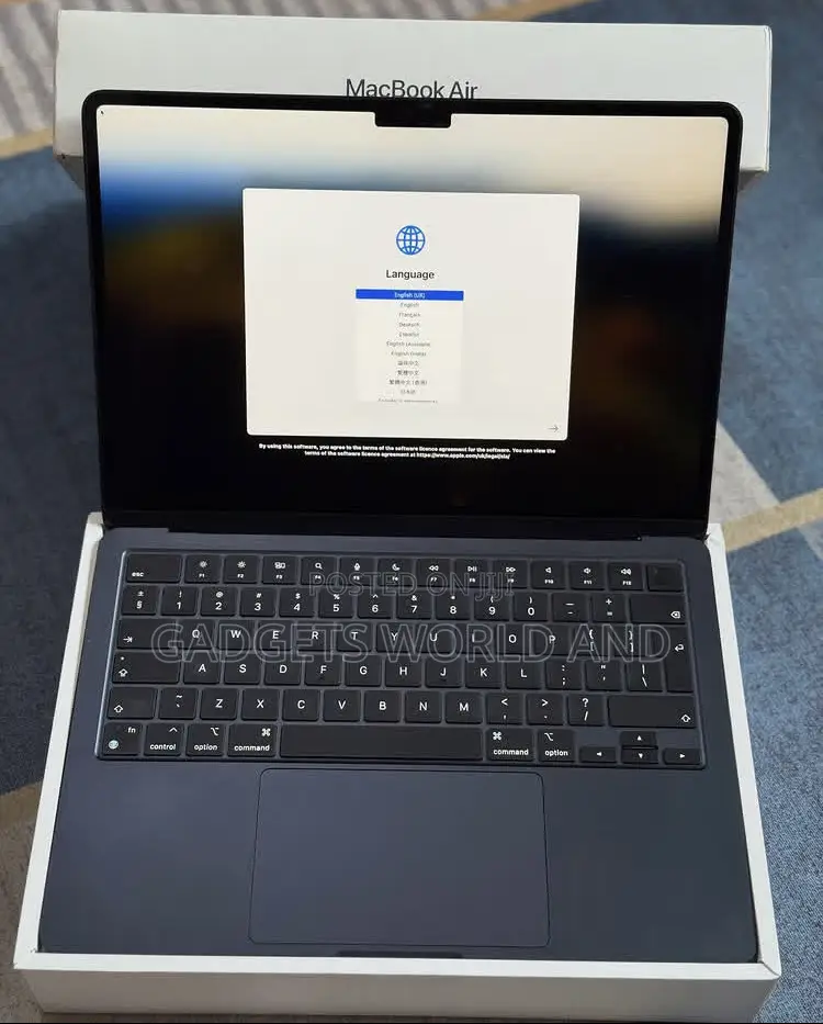 New Laptop Apple MacBook Air 16GB Apple M3 SSD 256GB