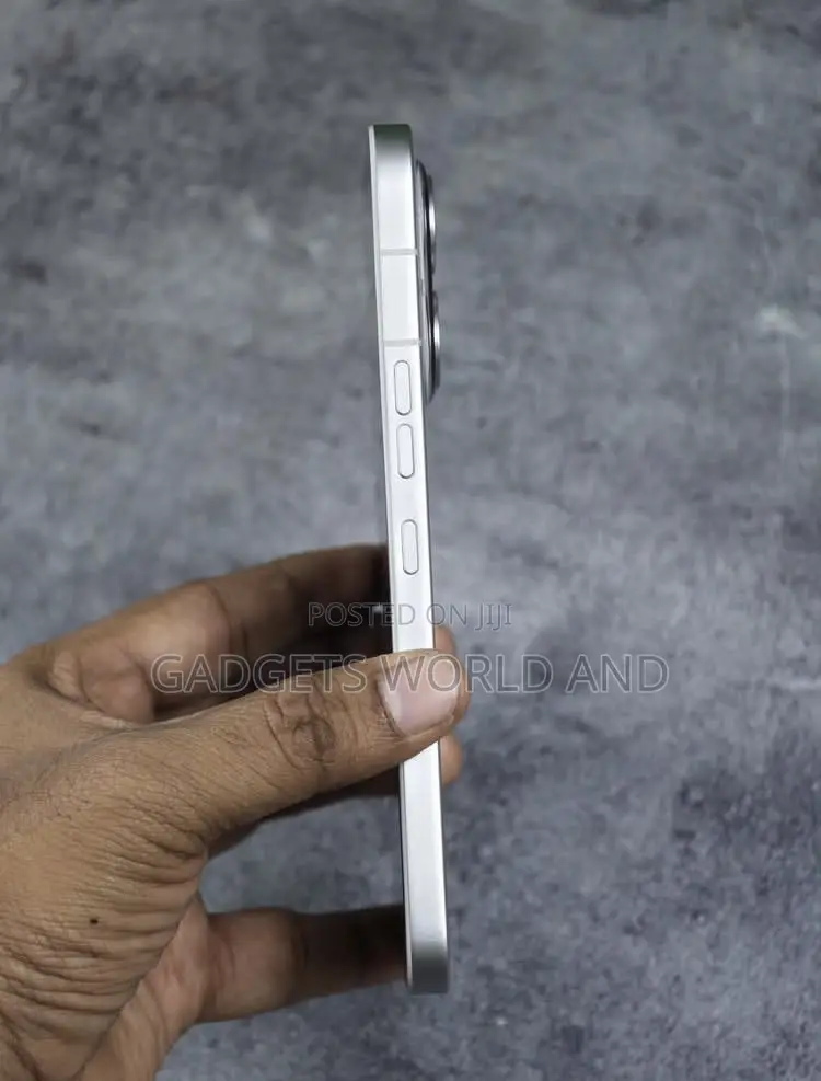 New Nothing Phone 4a Pro 256 GB Silver