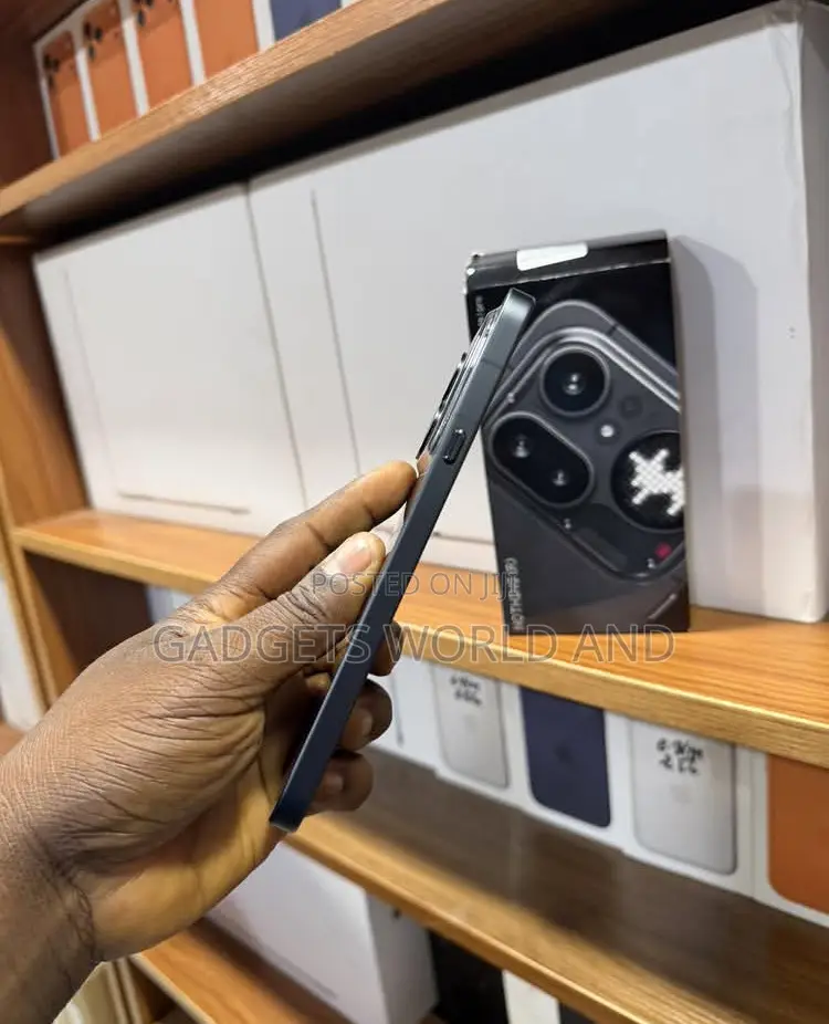 New Nothing Phone 4a Pro 256 GB Black