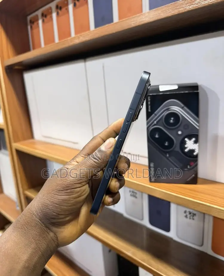 New Nothing Phone 4a Pro 256 GB Black