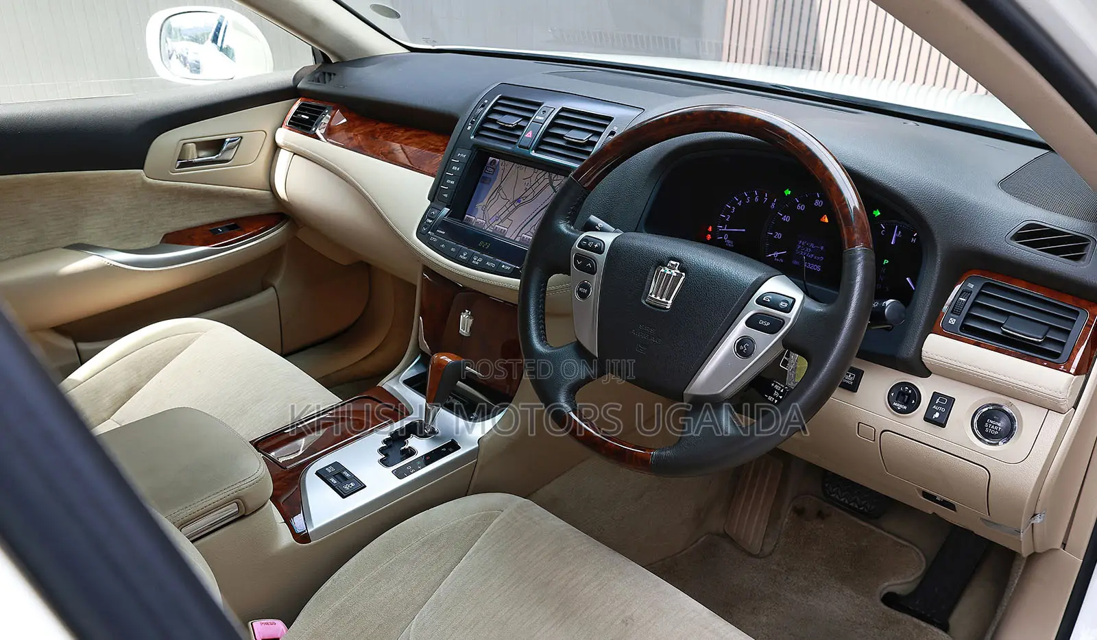 Toyota Crown 2012 White