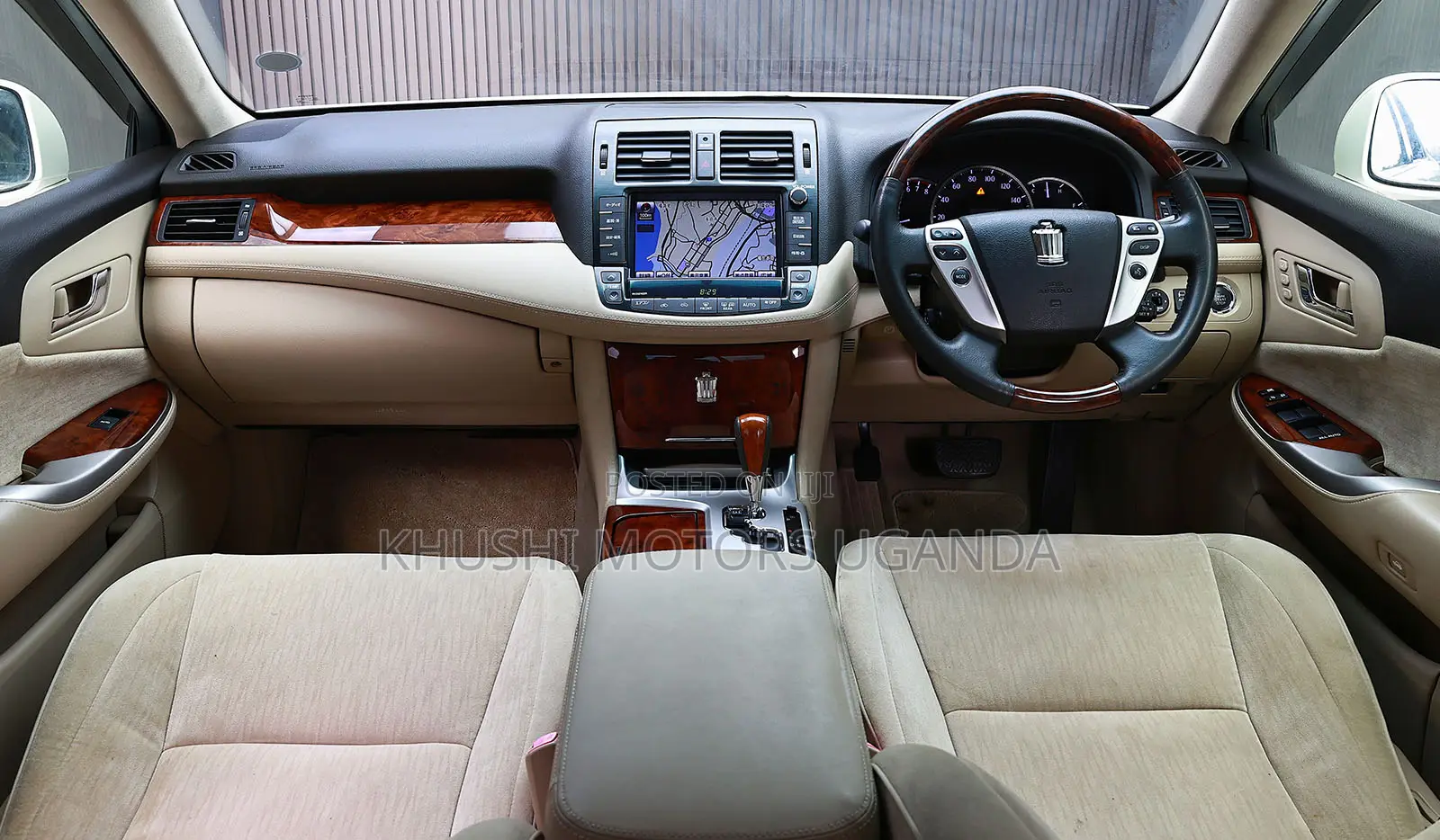 Toyota Crown 2012 White