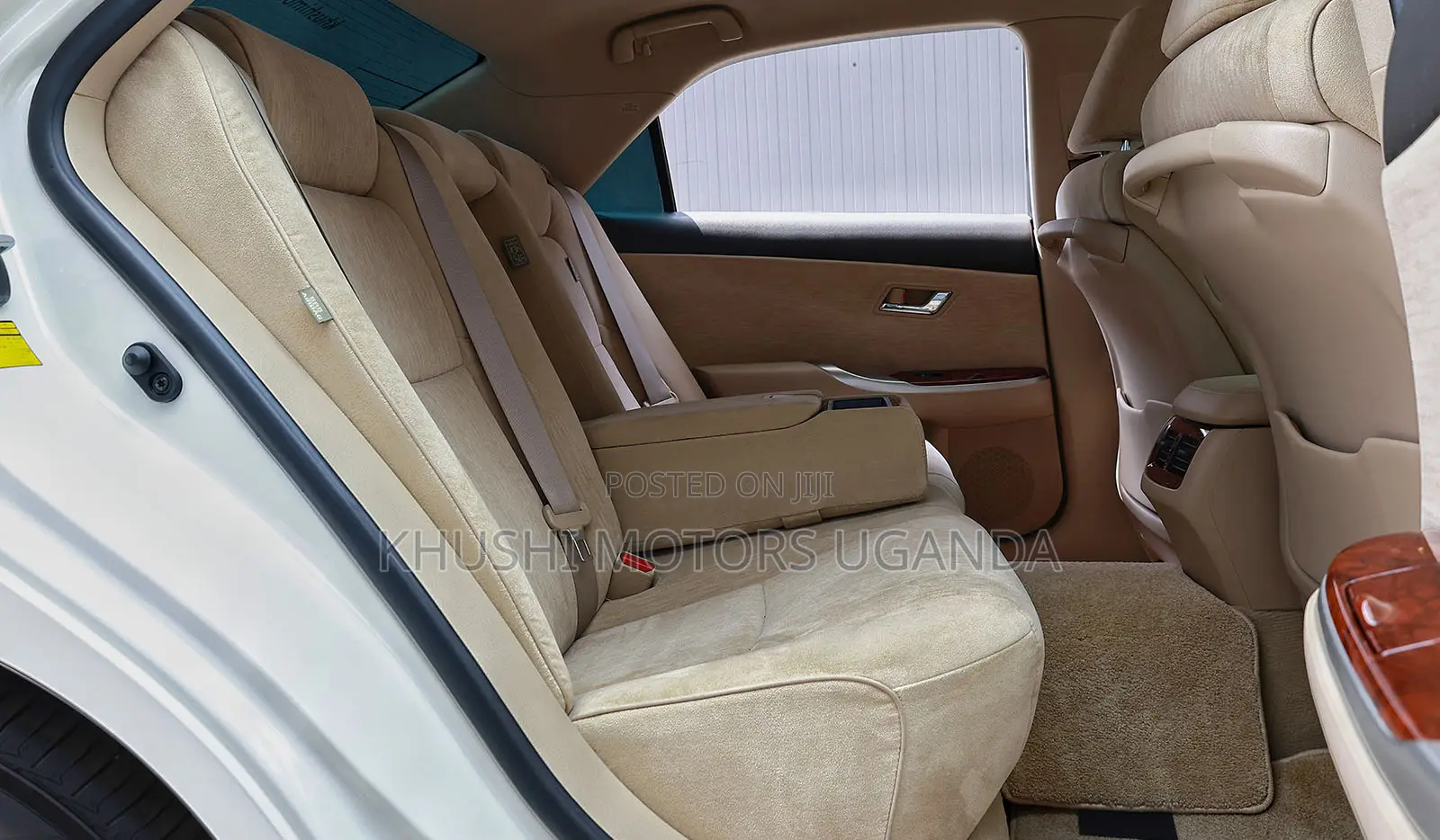 Toyota Crown 2012 White