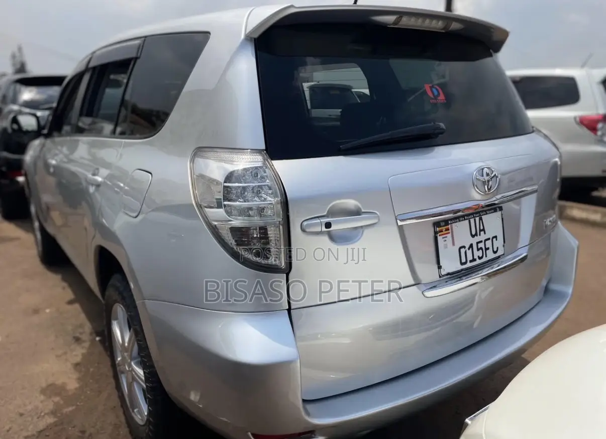 Toyota Vanguard 2008 Silver